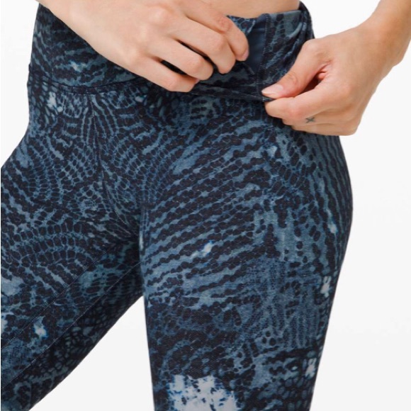 Lululemon Matching Set Indigo Lace Starlight Nulu - Picture 12 of 16